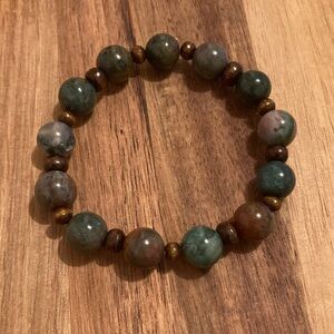 Handmade Indian Agate and Wooden Beaded Stretch Bracelet